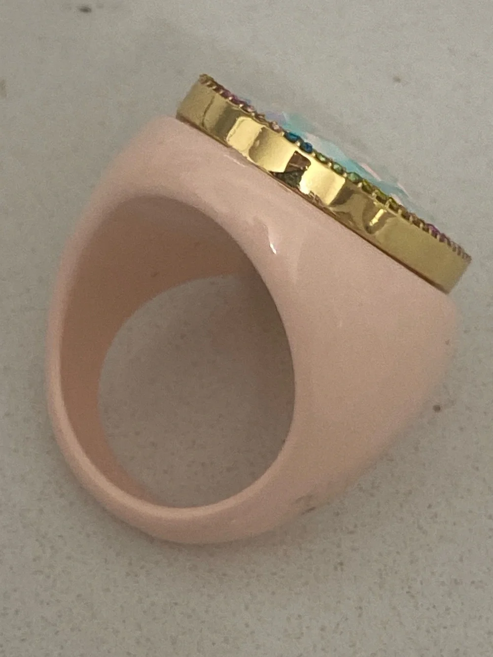 Kurt Geiger Oval Stone Cocktail Ring Pink Enamel Size 9